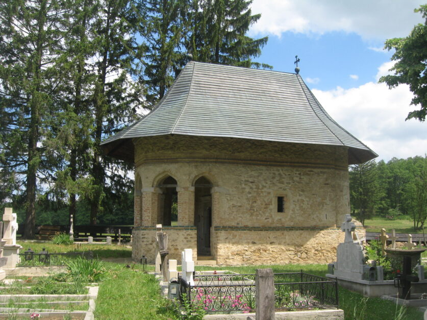 Biserica de cimitir